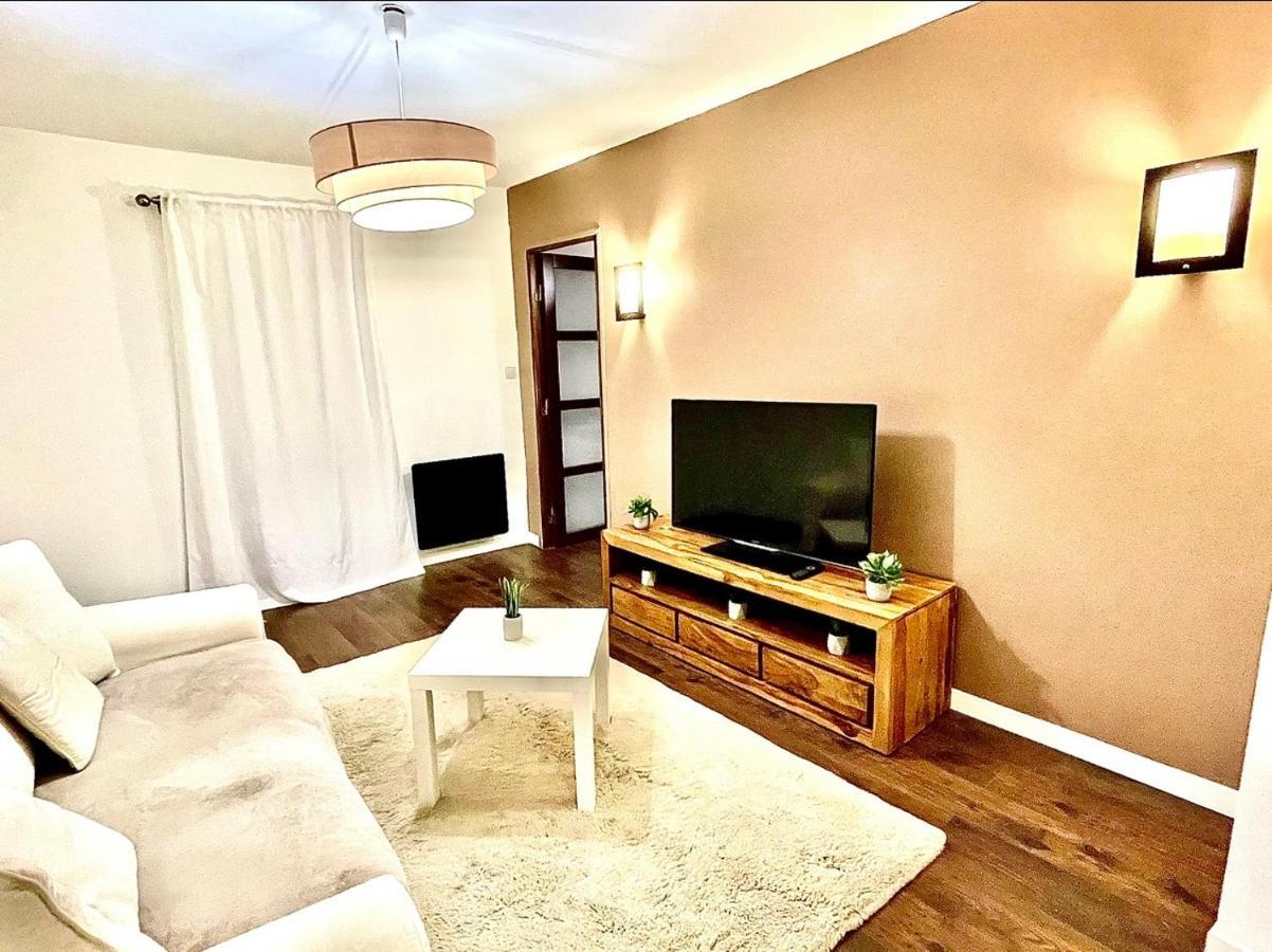 *Fontaine Moussue*Hyper Centre*T2 Standing* Apartment Салон дьо Прованс Екстериор снимка